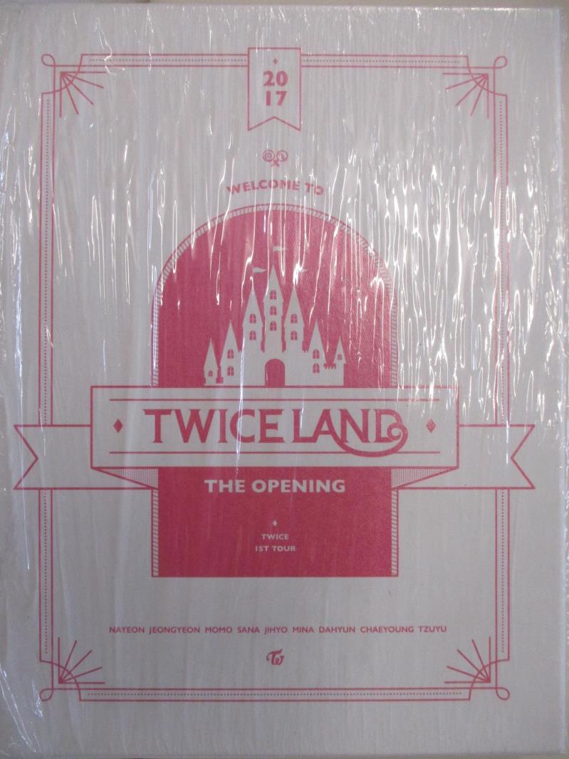二手書|【EJ4】Twiceland-The Opening Concert DVD_只有3片DVD+照片書_其他什麼都沒有