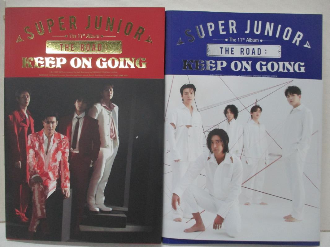 二手書|【FM5】SUPER JUNIOR The 11th Album The Road:keep on going_2冊合售_紅藍封面_SUP