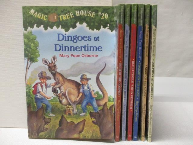 二手書|【MYM】Magic Tree House-Dingoes at Dinnertime_Night of the Ninjas等_7本